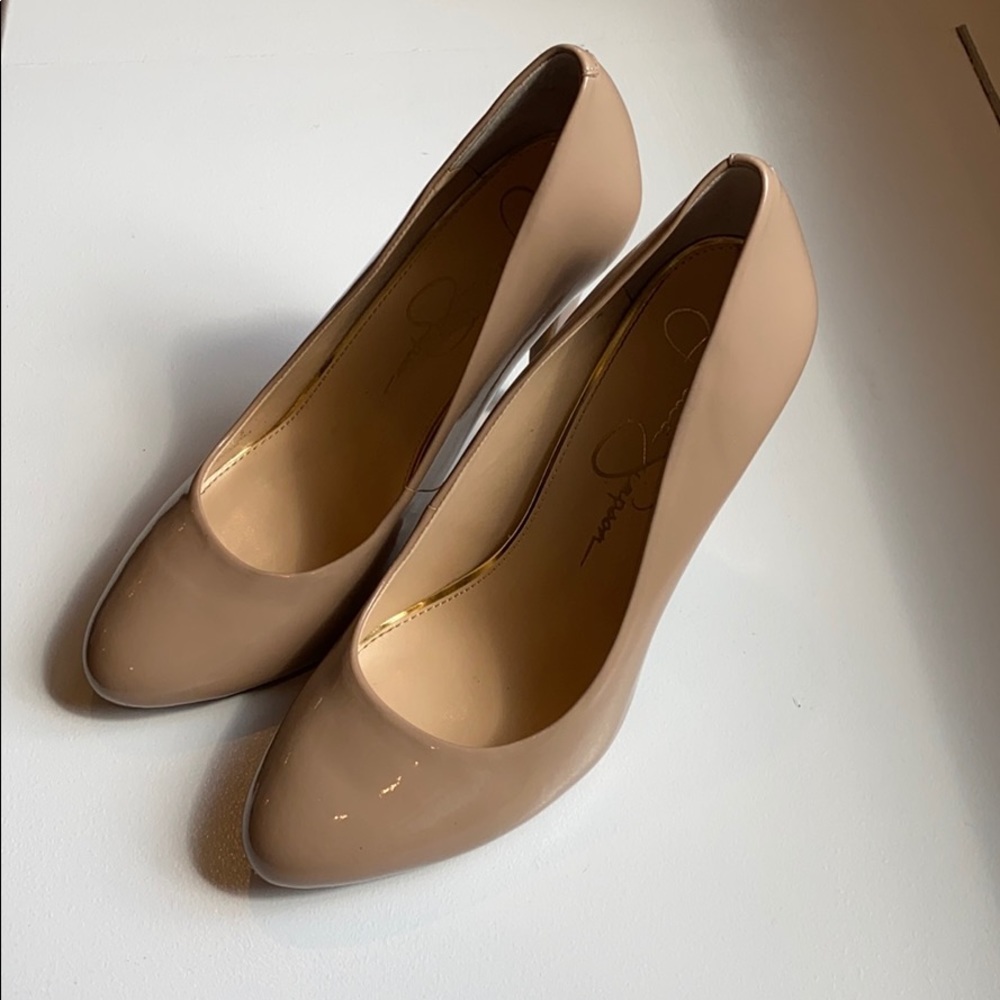 Jessica Simpson nude heel